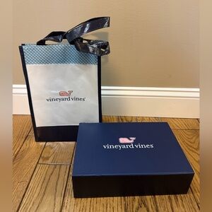 Vineyard Vines Tote Bag and Gift Box